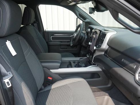 New 2026 RAM 2500 Big Horn AWD/4WD image 29