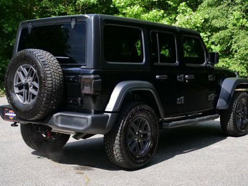 Used 2024 Jeep Wrangler Unlimited Sport AWD/4WD image 21