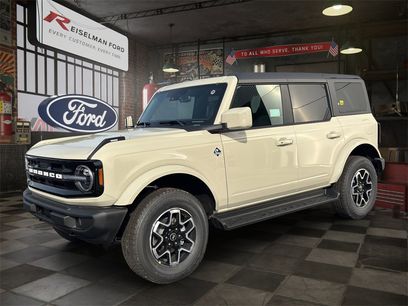 New 2025 Ford Bronco Outer Banks