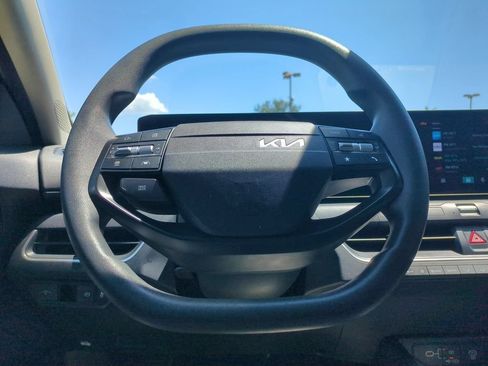 Used 2025 Kia K4 FWD image 22