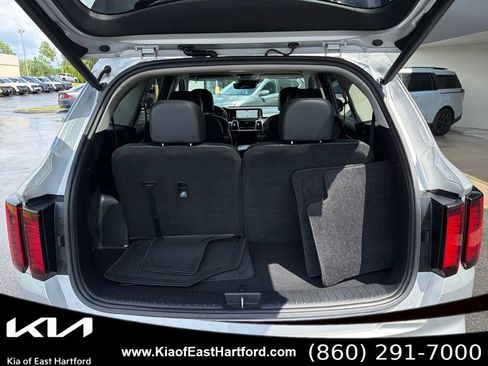 Certified 2023 Kia Sorento EX AWD/4WD image 16