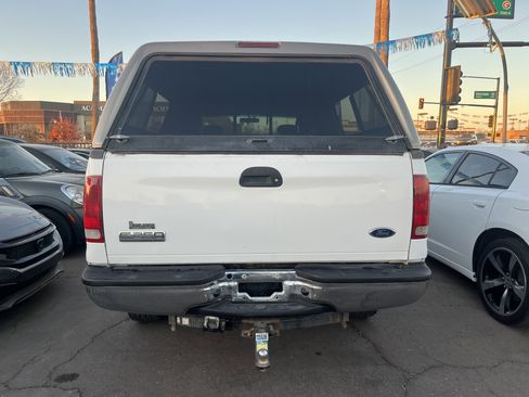 Used 2005 Ford F250 XL image 3