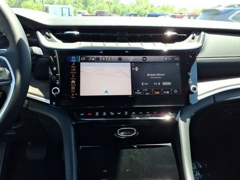 New 2026 Jeep Grand Cherokee L 4WD image 7