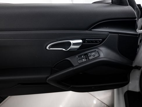 Certified 2017 Porsche 718 Cayman S image 19