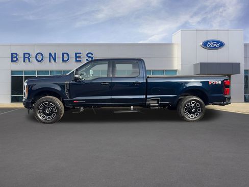Used 2025 Ford F250 Platinum image 1