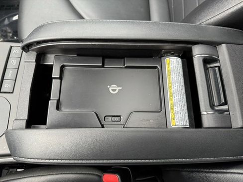 Certified 2022 Toyota Highlander XLE image 24