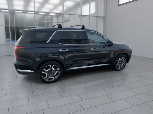 Used 2023 Hyundai Palisade Limited image 9