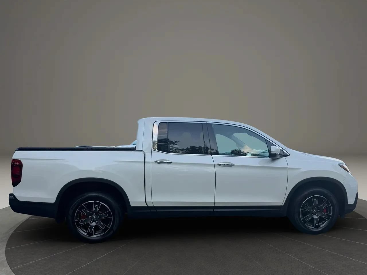Used 2019 Honda Ridgeline RTL-E image 4