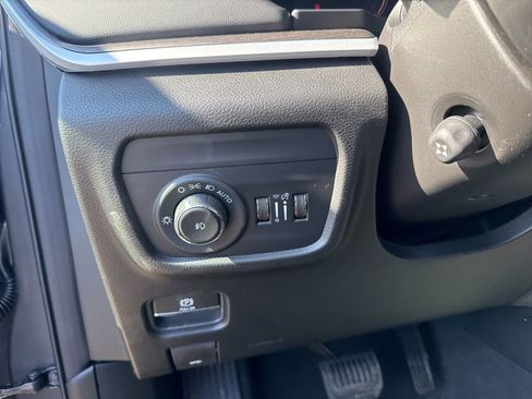 New 2026 Jeep Grand Cherokee Limited image 17