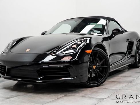 Used 2021 Porsche 718 Boxster image 1