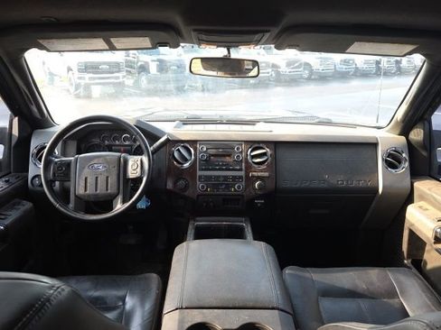 Used 2011 Ford F350 Lariat w/ Lariat Interior Pkg image 16