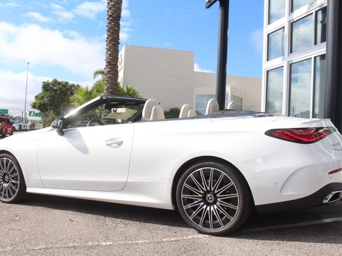 New 2026 Mercedes-Benz CLE 450 4MATIC Cabriolet image 4