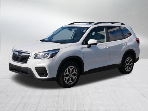 Used 2019 Subaru Forester Premium AWD/4WD image 3