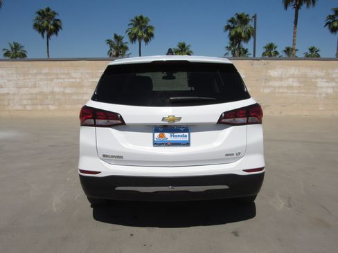 Used 2024 Chevrolet Equinox LT AWD/4WD image 7