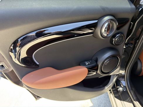 Certified 2024 MINI Cooper S FWD image 9