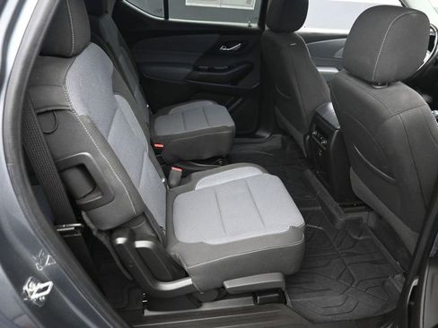 Used 2020 Chevrolet Traverse LT w/ LPO, Floor Liner Package AWD/4WD image 8
