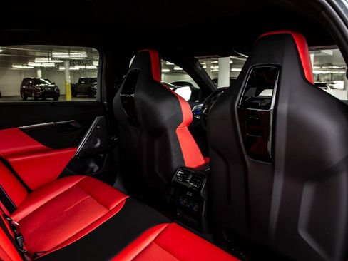 Certified 2025 BMW M5 w/ Carbon Package image 32