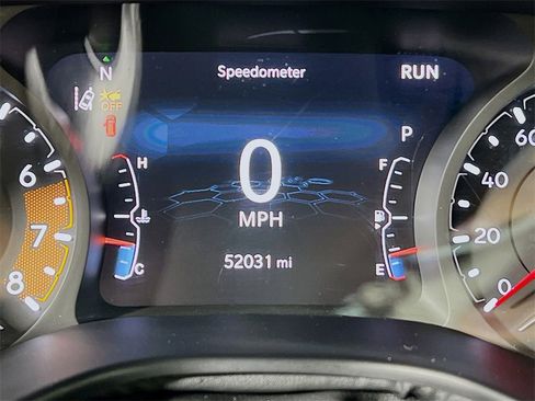 Used 2024 Jeep Compass Latitude image 12