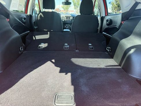 Used 2018 Jeep Compass Sport AWD/4WD image 21