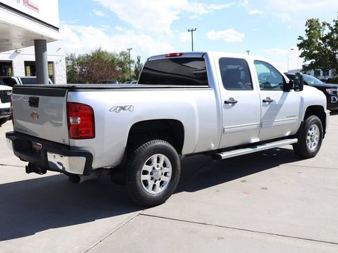 Used 2011 Chevrolet Silverado 3500 LT w/ Interior Plus Package AWD/4WD image 6