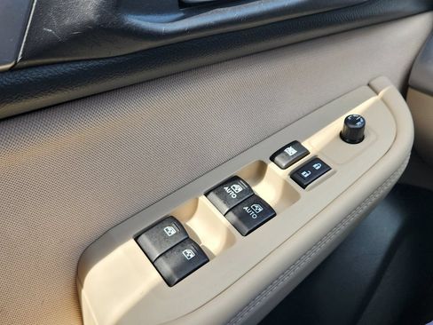 Used 2018 Subaru Outback 2.5i Premium AWD/4WD image 26