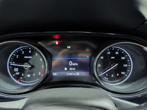 Used 2023 Buick Encore GX Essence w/ Experience Buick Package image 8