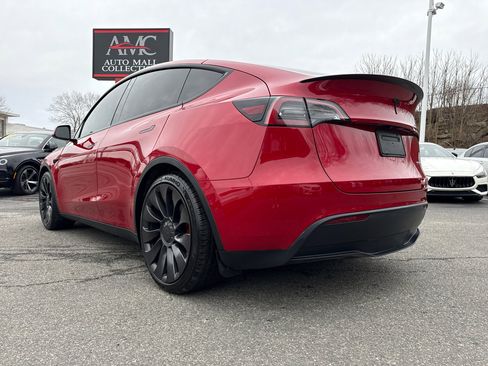 Used 2022 Tesla Model Y Performance image 5