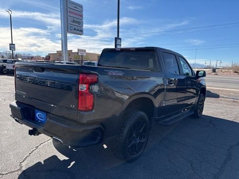 Used 2021 Chevrolet Silverado 1500 LT Trail Boss w/ Bed Protection Package image 7