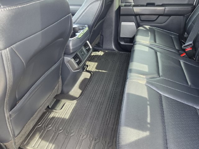 Used 2025 Ford F150 Lariat AWD/4WD image 17
