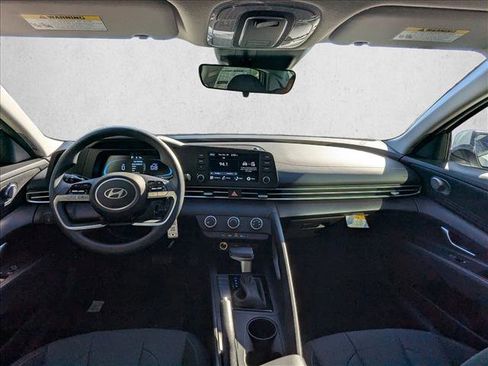 New 2026 Hyundai Elantra SE image 16