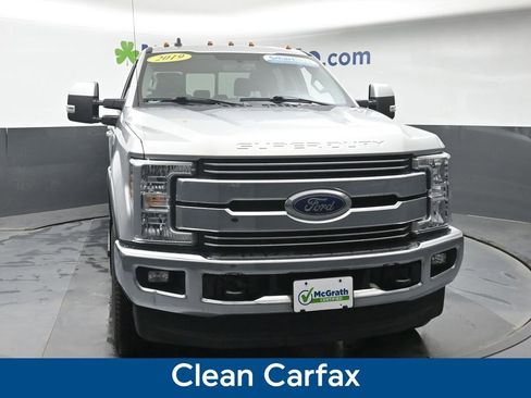 Used 2019 Ford F350 Lariat image 4