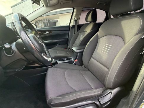 Used 2019 Kia Forte S FWD image 7