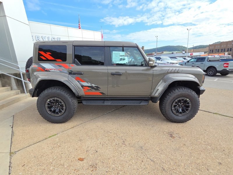 New 2026 Ford Bronco Raptor AWD/4WD image 8