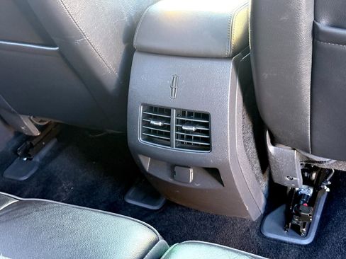 Used 2014 Lincoln MKX AWD w/ Equipment Group 102A image 45