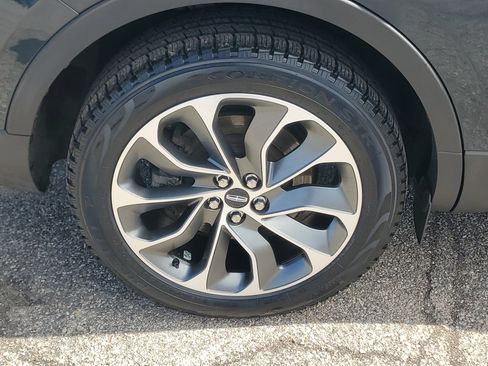 Certified 2023 Lincoln Nautilus Reserve image 7