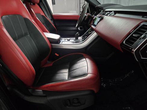 Used 2021 Land Rover Range Rover Sport HST image 18