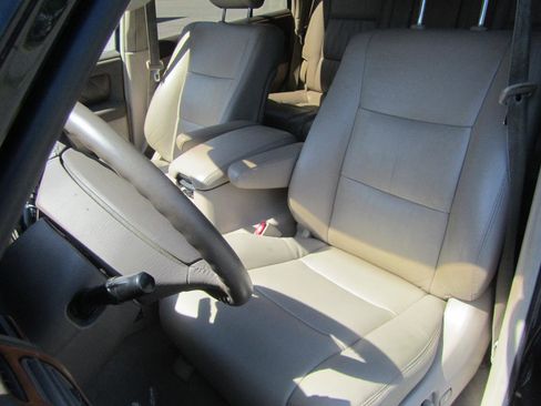 Used 1999 Toyota Land Cruiser AWD/4WD image 18