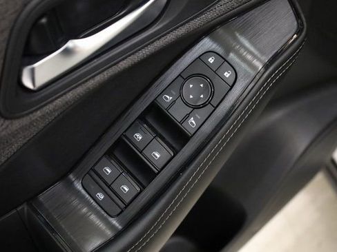 Used 2021 Nissan Rogue SV image 14