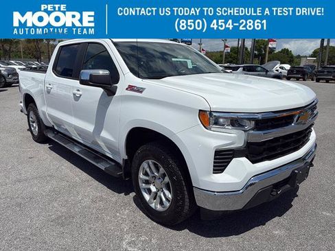 Used 2025 Chevrolet Silverado 1500 LT image 1