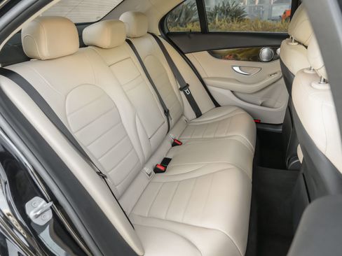 Used 2021 Mercedes-Benz C 300 Sedan image 38