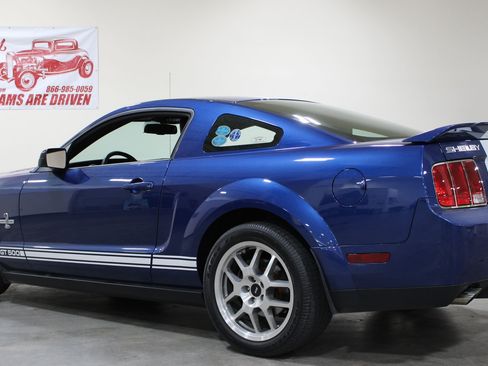 Used 2007 Ford Mustang Shelby GT500 RWD image 21