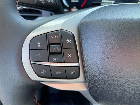 New 2025 Ford Explorer Active image 20