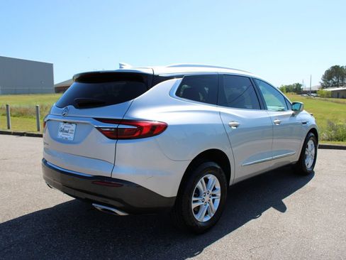 Used 2020 Buick Enclave Essence AWD/4WD image 19