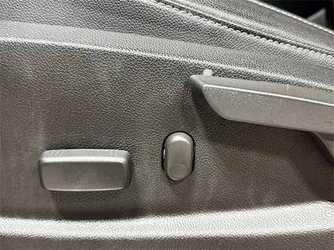 Used 2020 Chevrolet Colorado ZR2 image 21