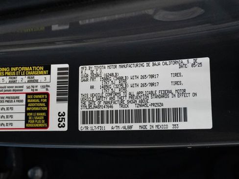 Used 2025 Toyota Tacoma TRD Off-Road AWD/4WD image 35