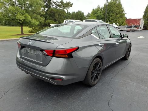 Used 2020 Nissan Altima 2.5 S FWD image 3