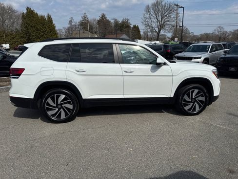Used 2025 Volkswagen Atlas SE image 7