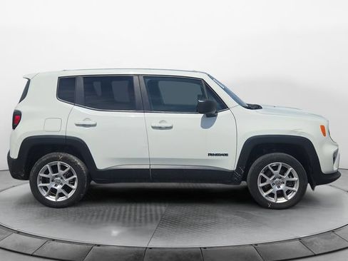 Used 2023 Jeep Renegade Latitude AWD/4WD image 6