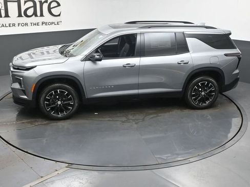 New 2026 Chevrolet Traverse LT w/ Sun and Wheel Package FWD image 37