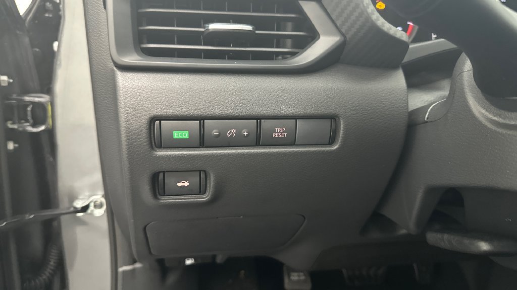 New 2027 Nissan Sentra S w/ Floor Mat Package FWD image 18
